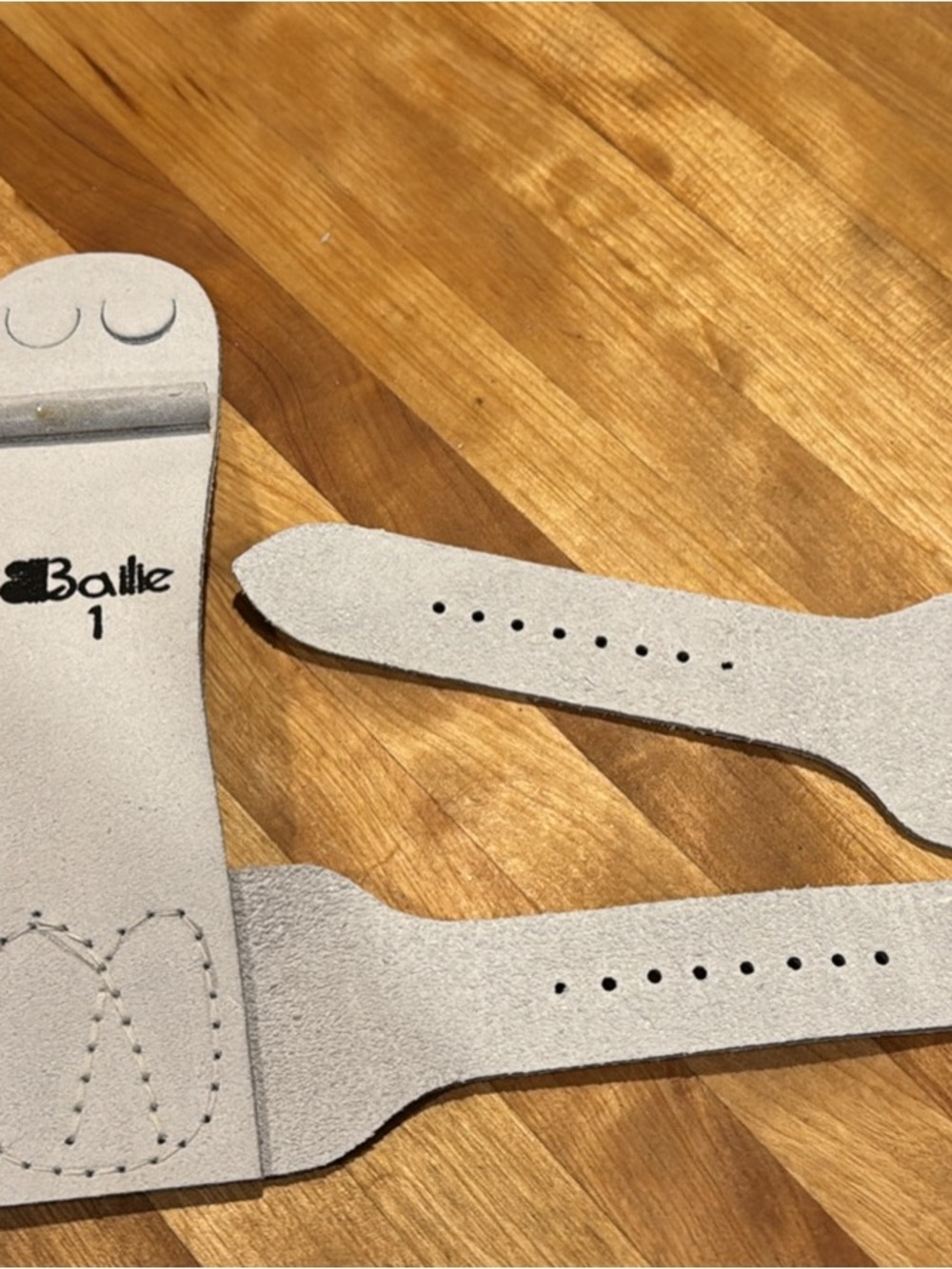 White Bailie Suede gymnastics grips Size 1